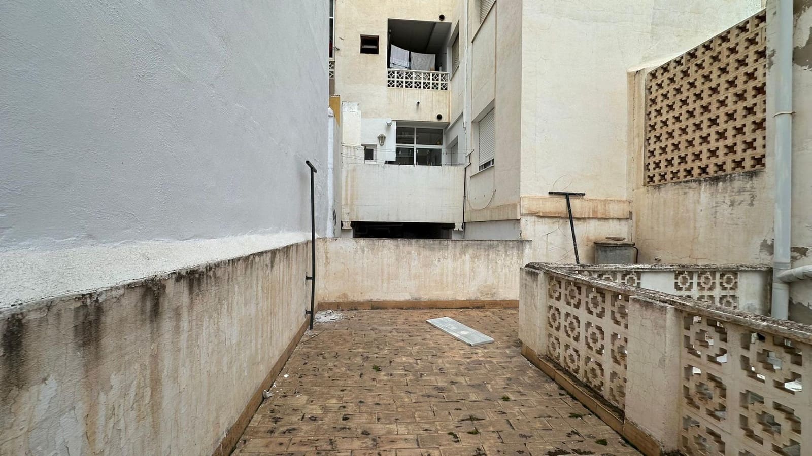 4 bedroom Apartment for sale in Torrevieja - € 259,900 (Ref: 9601286)