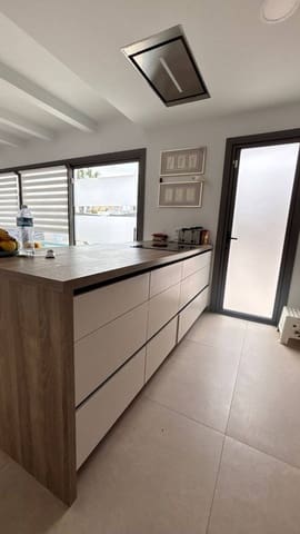 3 soveværelse Villa til salg i San Miguel de Salinas - € 525.000 (Ref: 9602683)