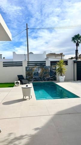 3 soveværelse Villa til salg i San Miguel de Salinas - € 525.000 (Ref: 9602683)