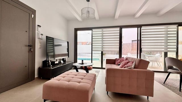 3 soveværelse Villa til salg i San Miguel de Salinas - € 525.000 (Ref: 9602683)