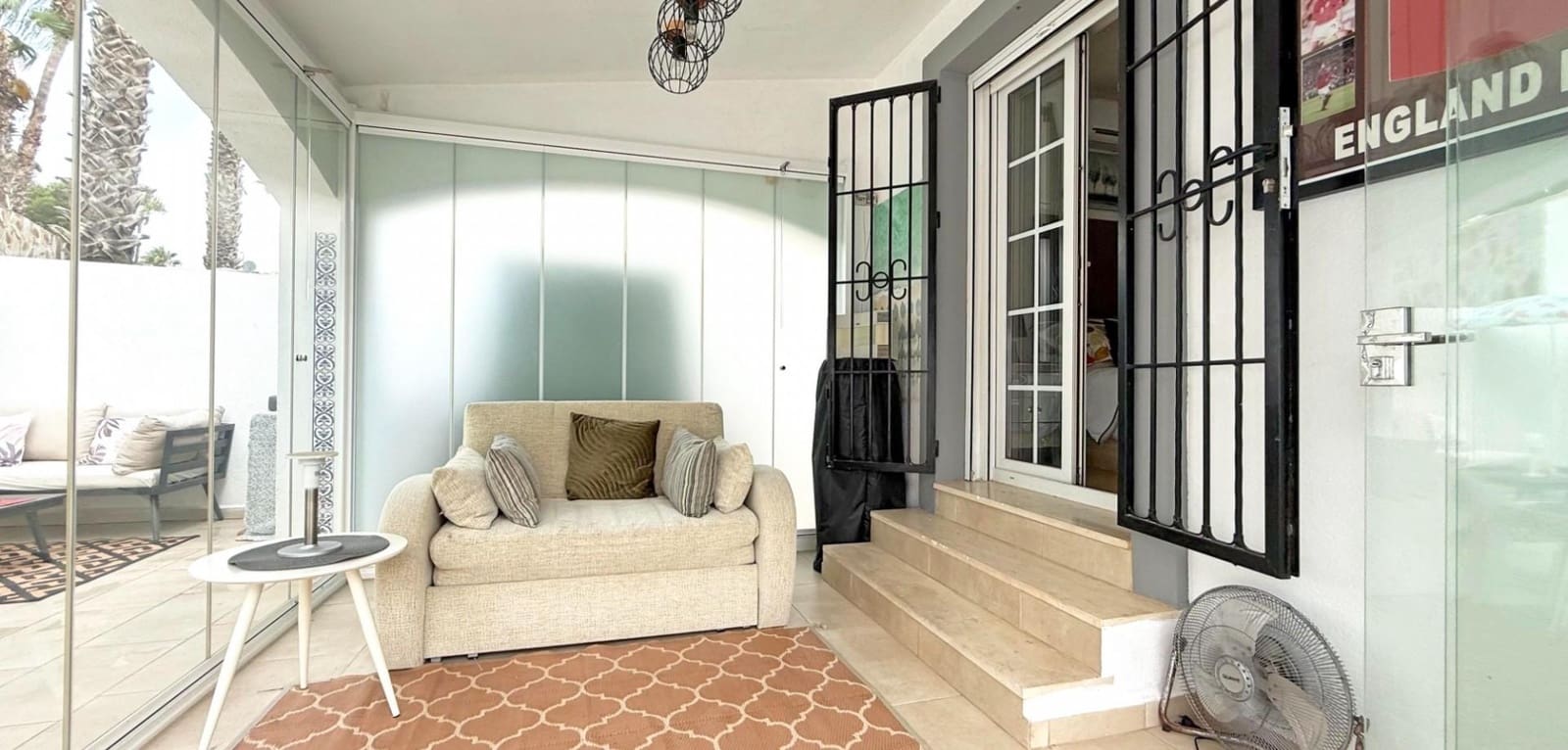 2 bedroom Villa for sale in Villamartin with pool - € 414,900 (Ref: 9605216)