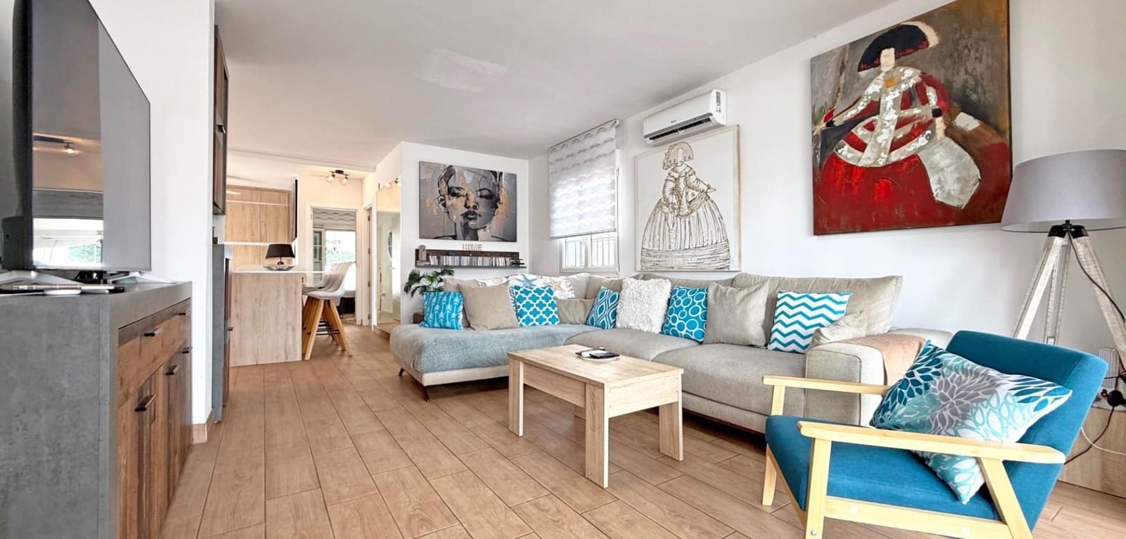 2 bedroom Villa for sale in Villamartin with pool - € 414,900 (Ref: 9605216)