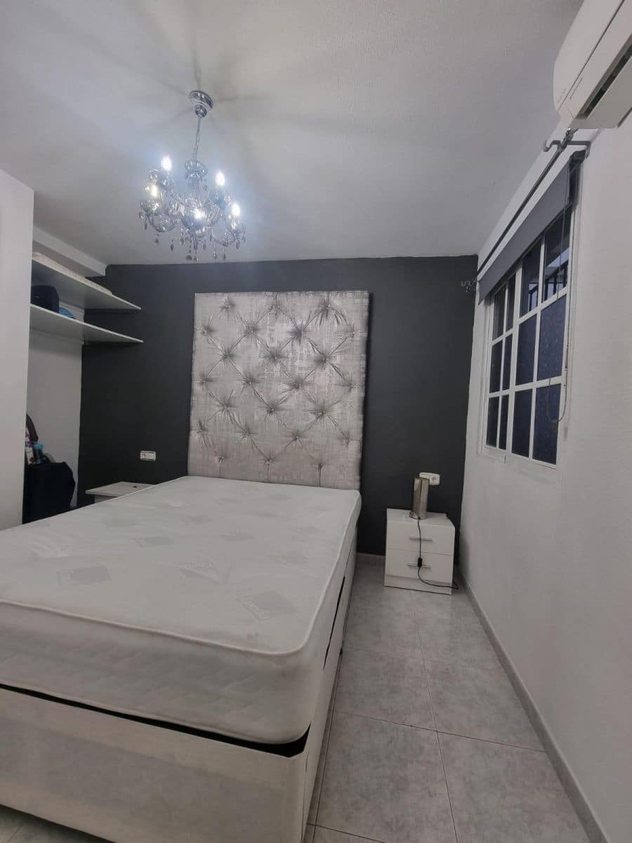 2 sovrum Lägenhet till salu i La Siesta med pool - 178 000 € (Ref: 9605237)