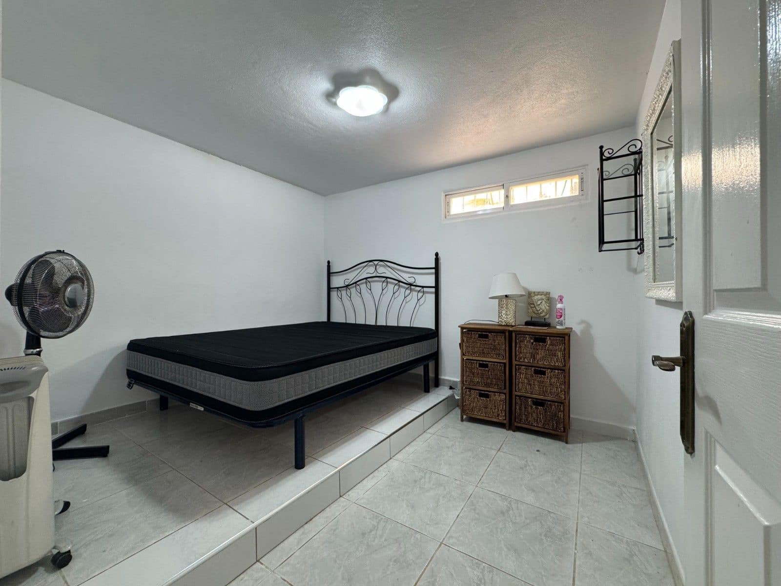 4 makuuhuone Huoneisto myytävänä paikassa Filipinas - 179 995 € (Ref: 9605239)