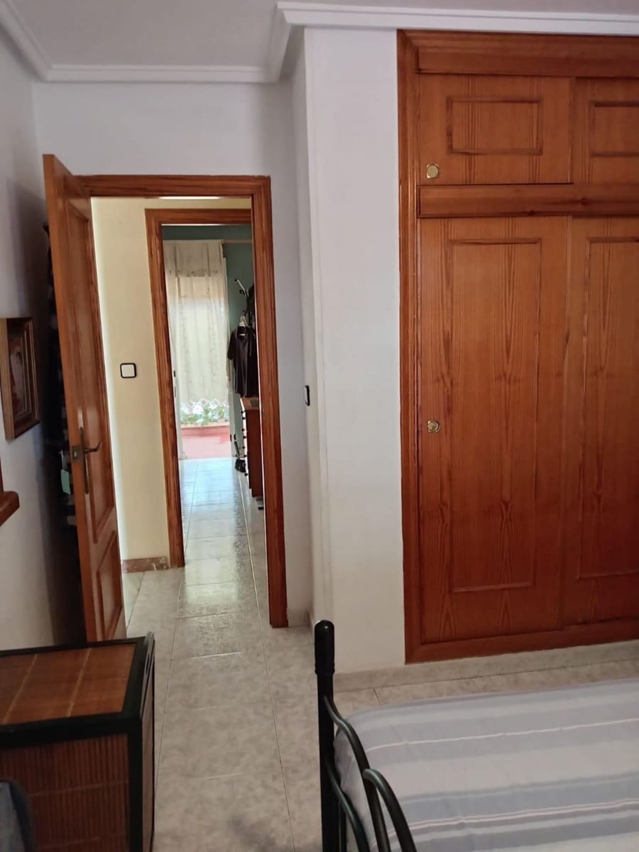 2 makuuhuone Omakotitalo myytävänä paikassa Torrevieja - 179 000 € (Ref: 9605251)