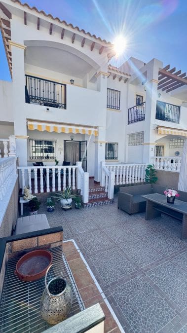 2 bedroom Apartment for sale in Orihuela Costa - € 174,900 (Ref: 9608273)
