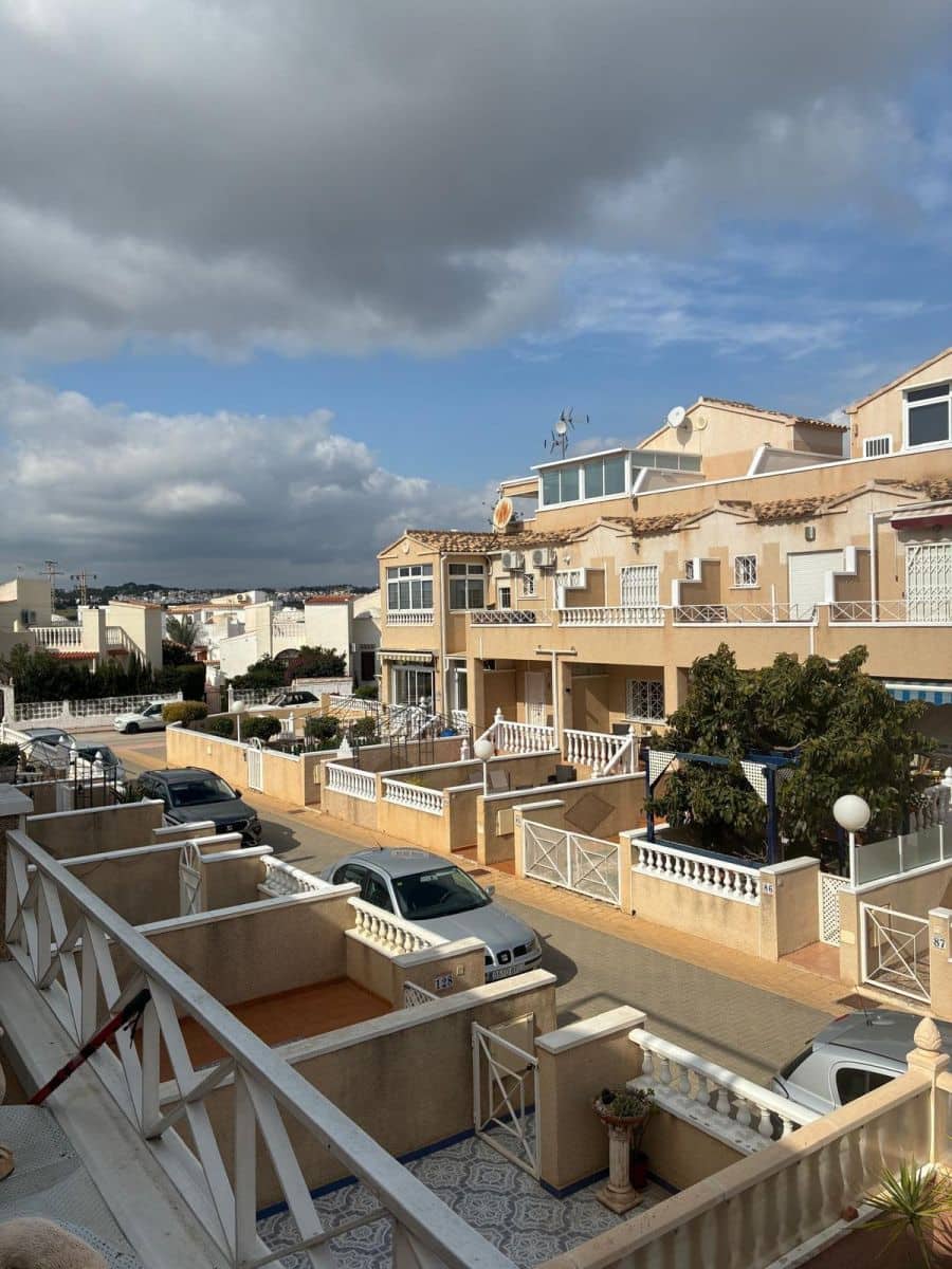 2 chambre Bungalow à vendre à Orihuela Costa avec piscine - 179 000 € (Ref: 9608283)