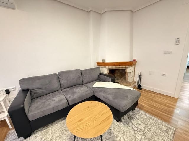 4 bedroom Apartment for sale in Centro, Torrevieja - € 175,000 (Ref: 9608287)