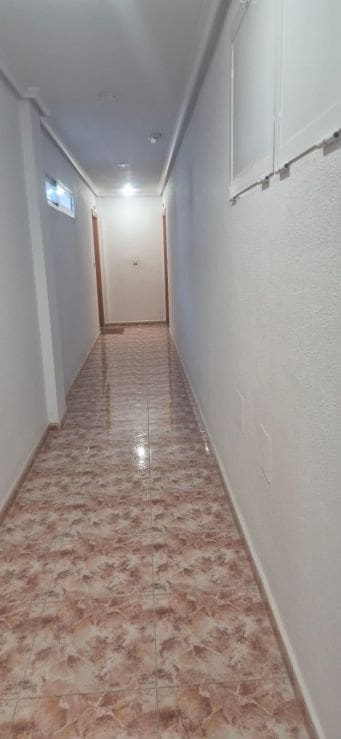 Apartamento de 2 habitaciones en Torrevieja en venta - 174.000 € (Ref: 9608295)