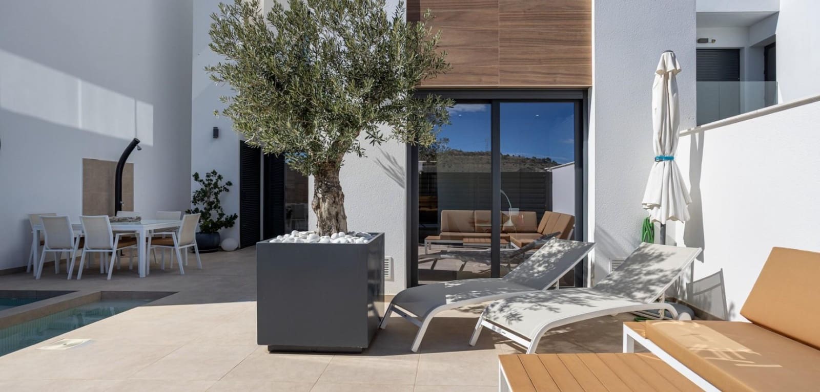 3 bedroom Terraced Villa for sale in Benijofar with pool - € 439,900 (Ref: 9611444)