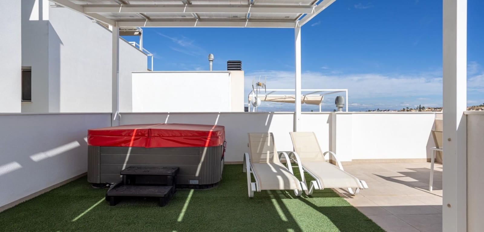 3 bedroom Terraced Villa for sale in Benijofar with pool - € 429,900 (Ref: 9611444)