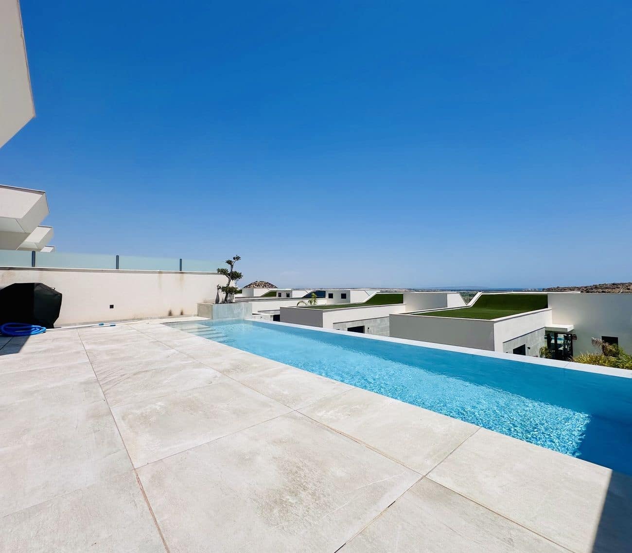 Chalet de 4 habitaciones en Ciudad Quesada en venta con piscina - 789.000 € (Ref: 9611445)