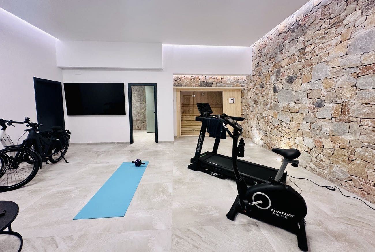 Chalet de 4 habitaciones en Ciudad Quesada en venta con piscina - 789.000 € (Ref: 9611445)