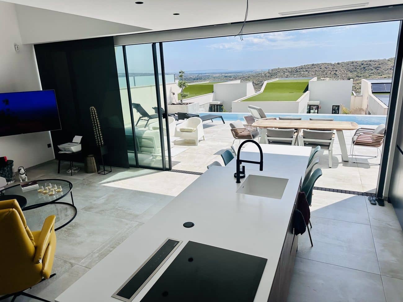 Chalet de 4 habitaciones en Ciudad Quesada en venta con piscina - 789.000 € (Ref: 9611445)