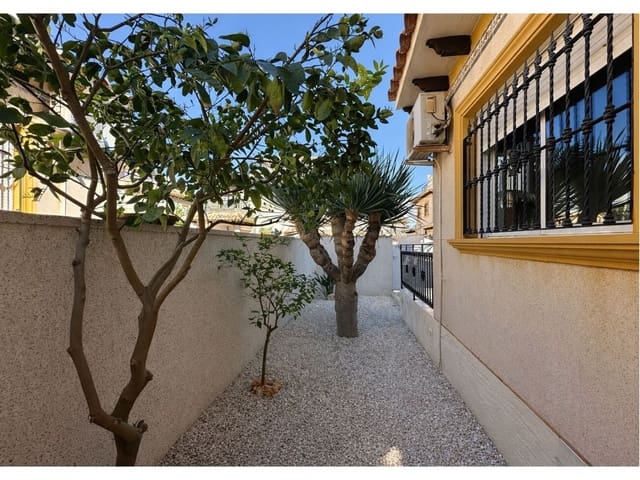 2 sovrum Lägenhet till salu i La Zenia, Orihuela med pool - 230 000 € (Ref: 9611446)