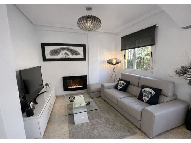 2 soverom Leilighet til salgs i La Zenia, Orihuela med svømmebasseng - € 230 000 (Ref: 9611446)