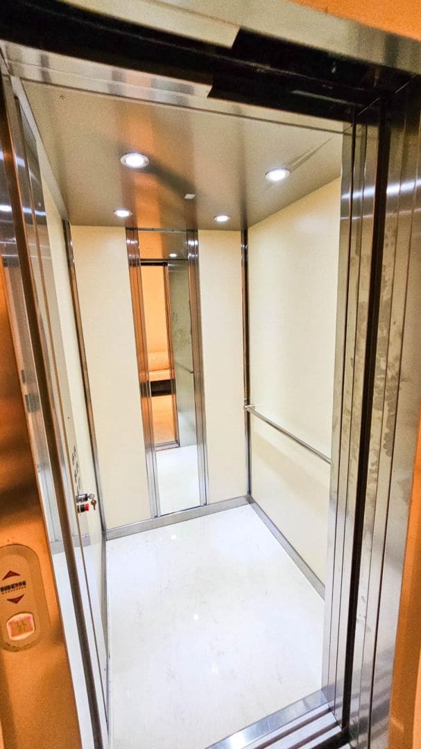 7 bedroom Villa for sale in Cabo Roig with pool - € 1,700,000 (Ref: 9611449)