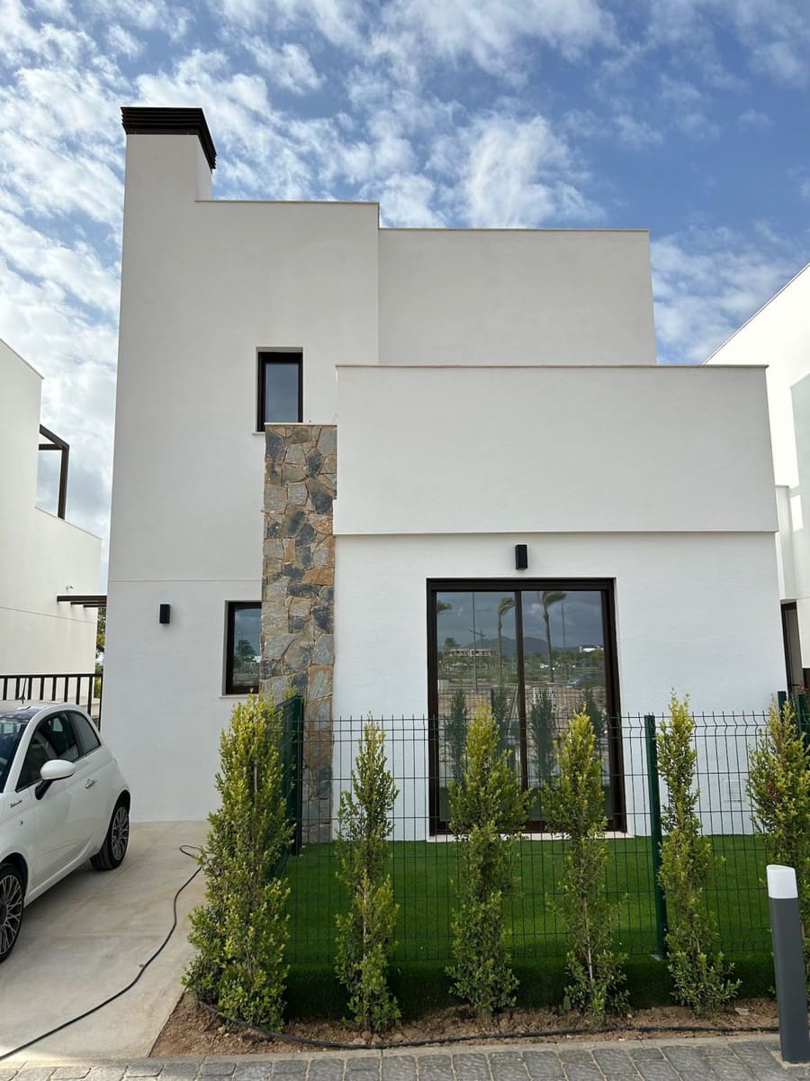 3 bedroom Villa for sale in Los Alcazares - € 450,000 (Ref: 9616093)