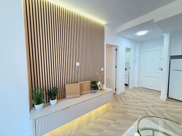 2 Zimmer Apartment zu verkaufen in Centro, Torrevieja - 172.000 € (Ref: 9616097)