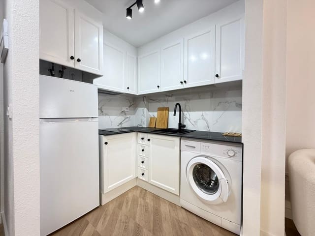 2 Zimmer Apartment zu verkaufen in Centro, Torrevieja - 172.000 € (Ref: 9616097)