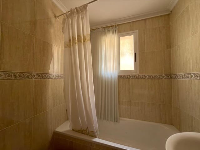 3 quarto Apartamento para venda em Centro, Torrevieja - 180 000 € (Ref: 9616099)