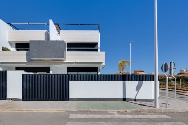 3 bedroom Bungalow for sale in Pilar de la Horadada with pool - € 429,000 (Ref: 9616101)