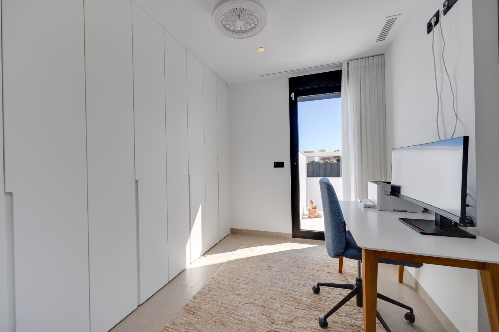 Bungalow de 3 habitaciones en Pilar de la Horadada en venta con piscina - 429.000 € (Ref: 9616101)