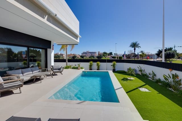 3 quarto Bungalow para venda em Pilar de la Horadada com piscina - 429 000 € (Ref: 9616101)