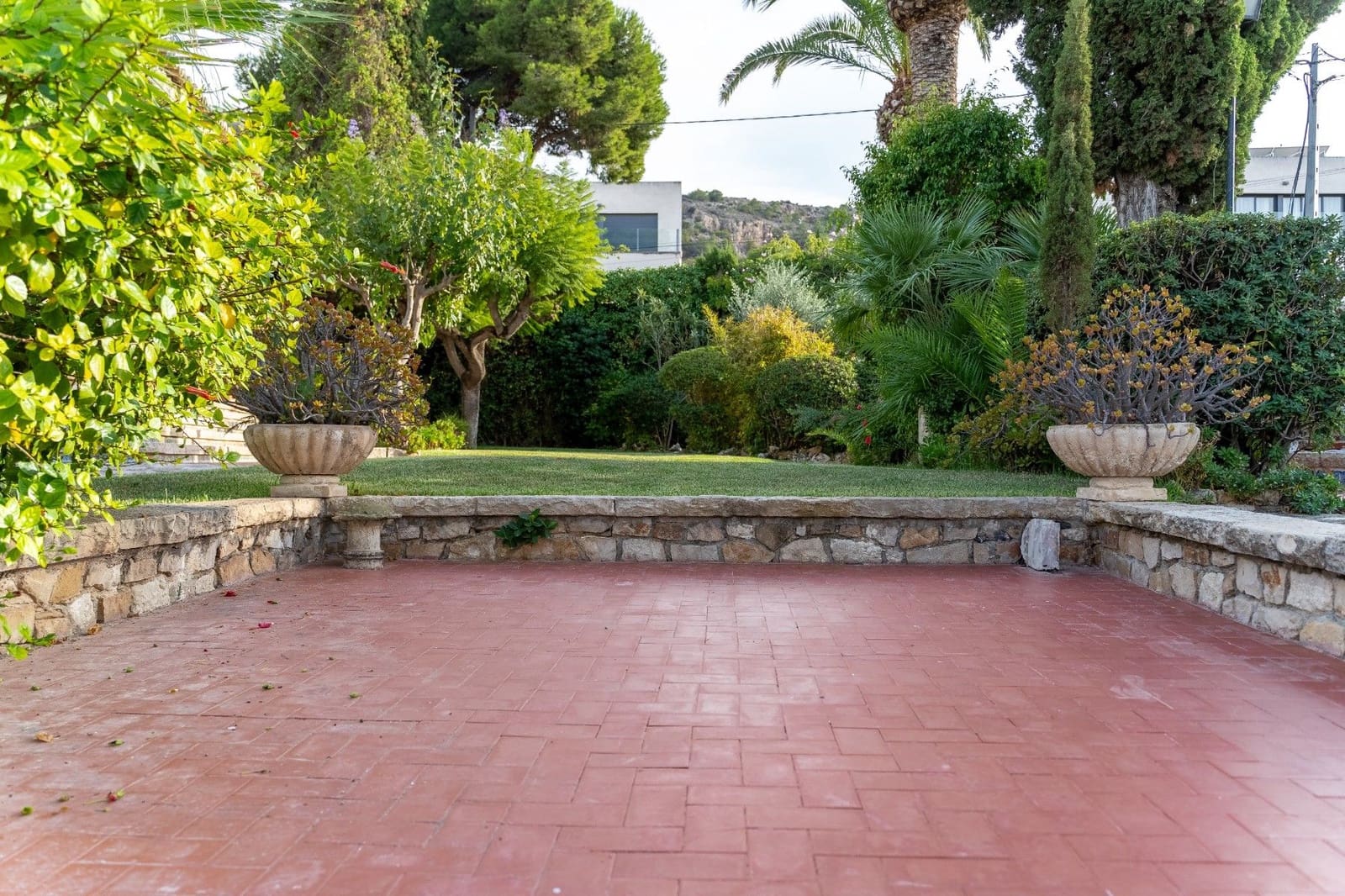 8 slaapkamer Villa te koop in Alicante stad met zwembad - € 1.600.000 (Ref: 9616103)