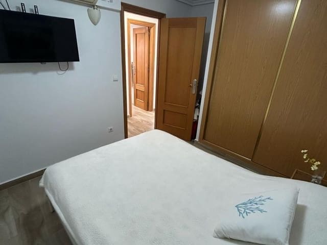 2 sovrum Lägenhet till salu i Torrevieja - 165 000 € (Ref: 9619537)