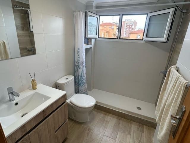 2 sovrum Lägenhet till salu i Torrevieja - 165 000 € (Ref: 9619537)