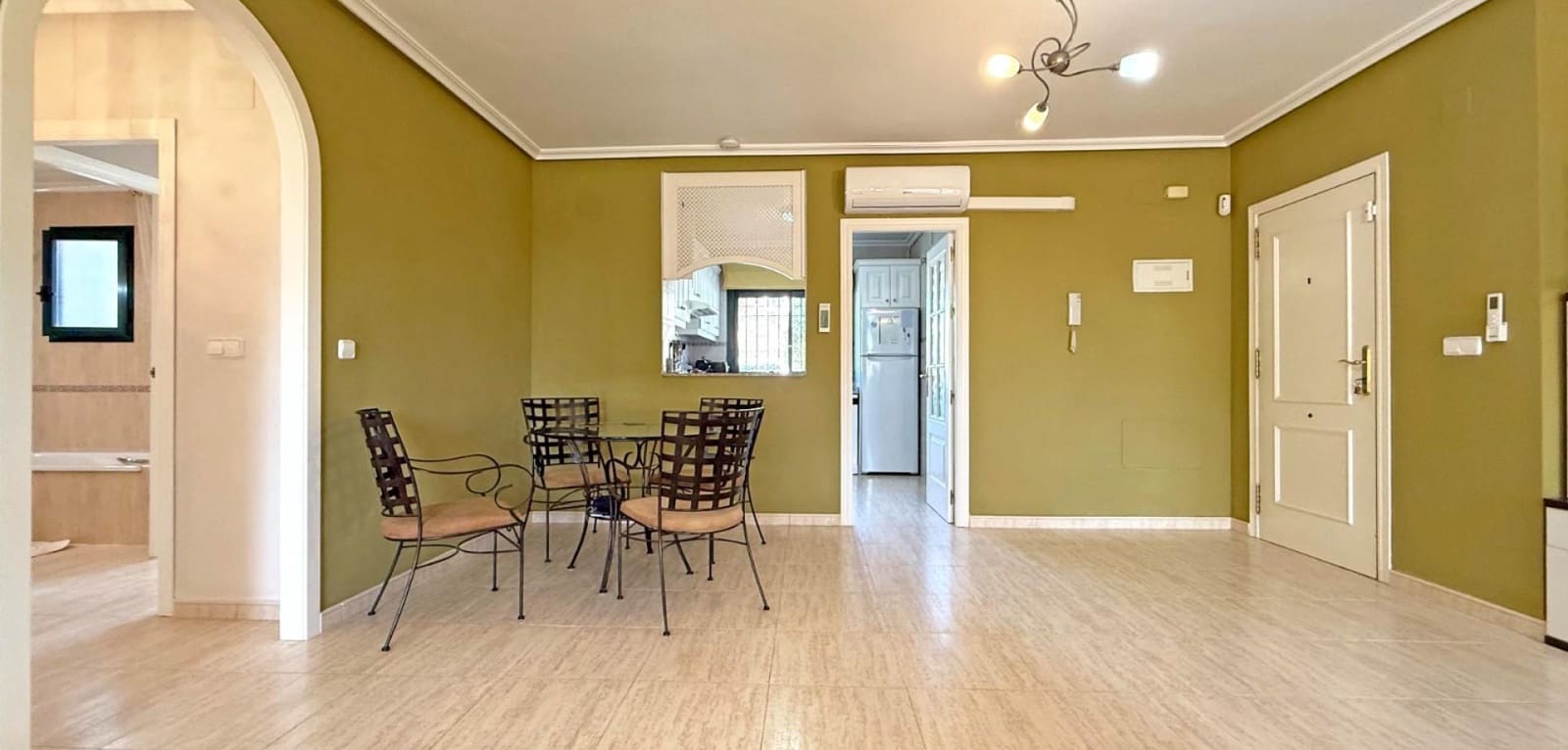 2 Zimmer Apartment zu verkaufen in Orihuela Costa mit Pool - 215.000 € (Ref: 9619550)