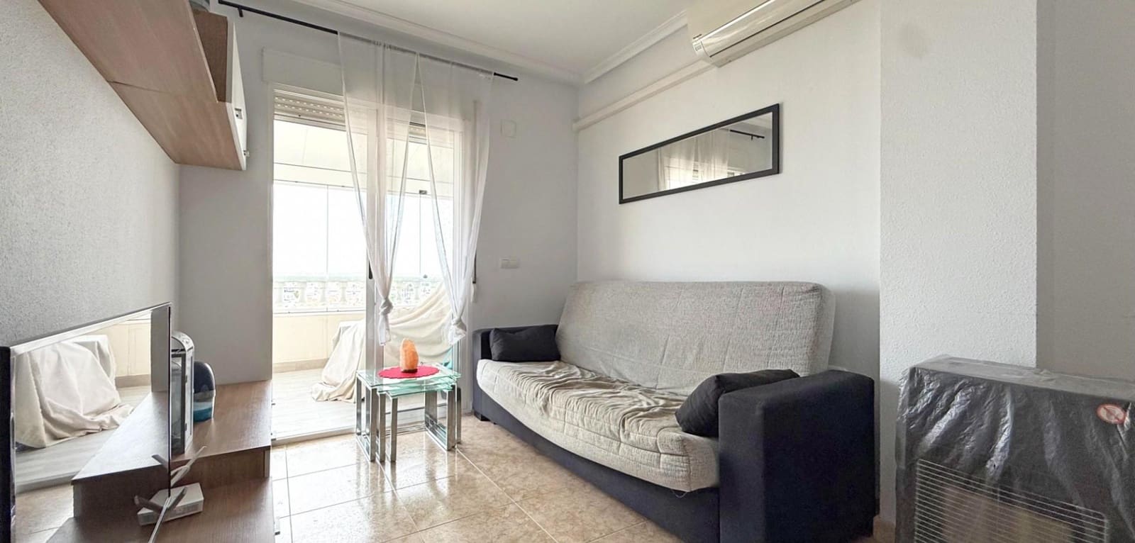 2 makuuhuone Huoneisto myytävänä paikassa Torrevieja mukana uima-altaan - 159 900 € (Ref: 9619560)