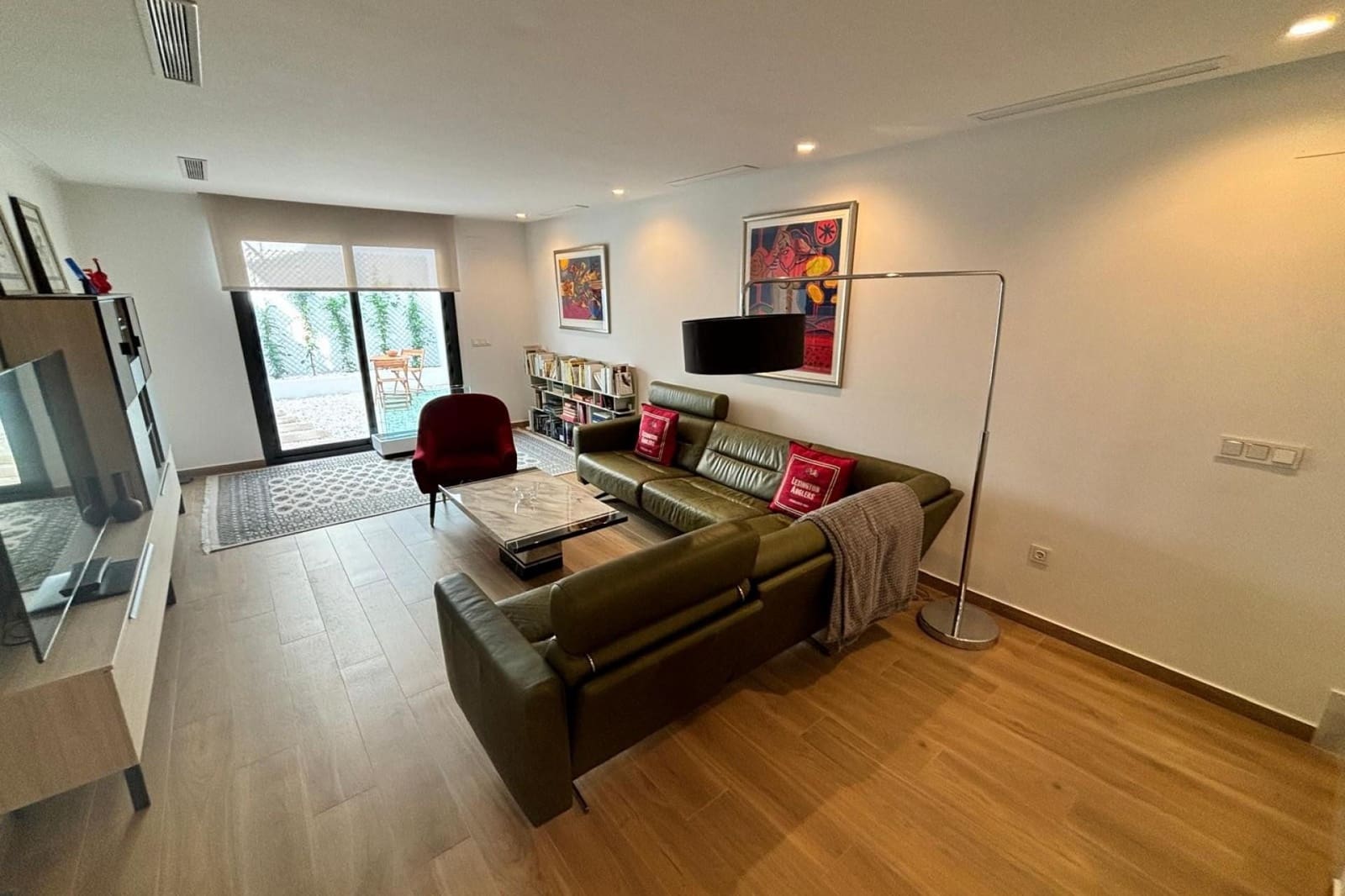 3 slaapkamer Villa te koop in Pueblo Bravo met zwembad - € 529.000 (Ref: 9619562)