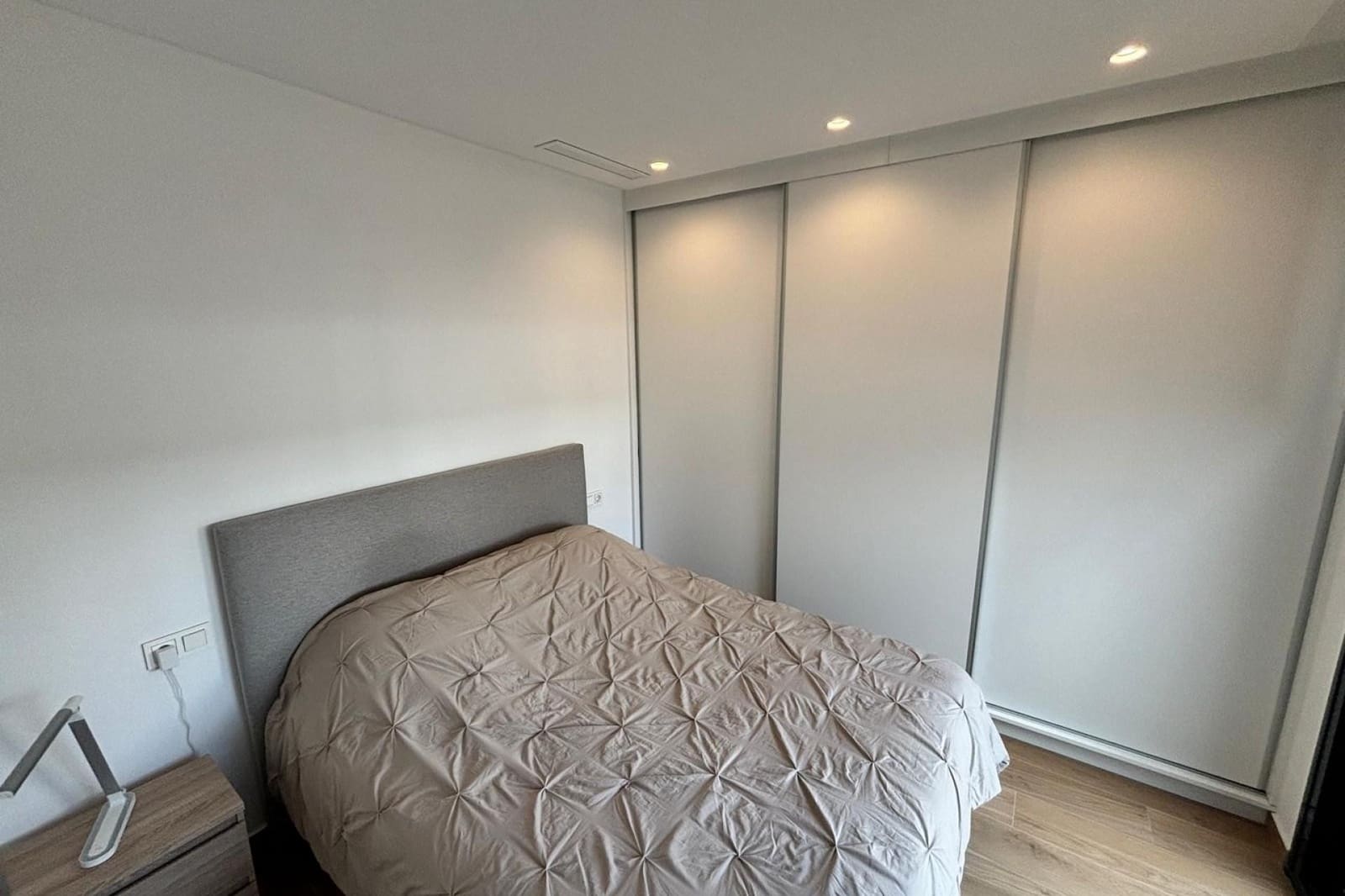 3 slaapkamer Villa te koop in Pueblo Bravo met zwembad - € 529.000 (Ref: 9619562)