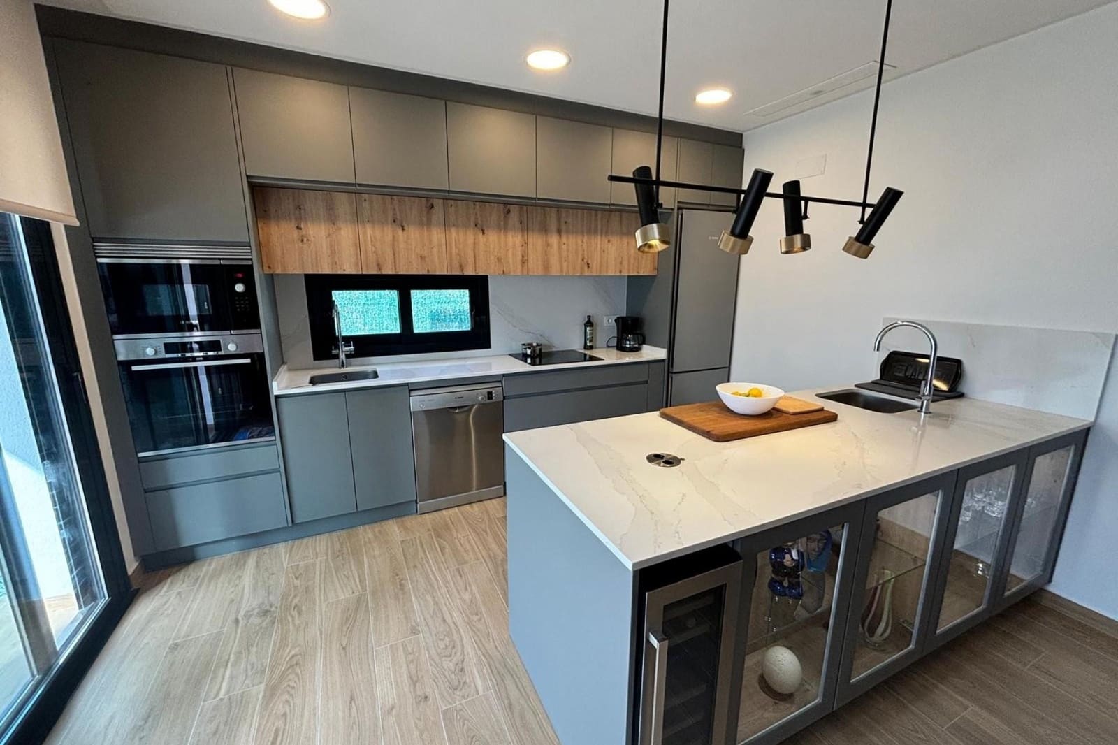 3 slaapkamer Villa te koop in Pueblo Bravo met zwembad - € 529.000 (Ref: 9619562)