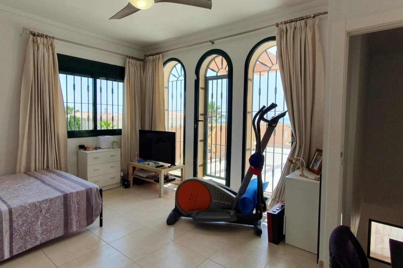 4 Zimmer Villa zu verkaufen in Dona Pepa mit Pool - 520.000 € (Ref: 9619563)