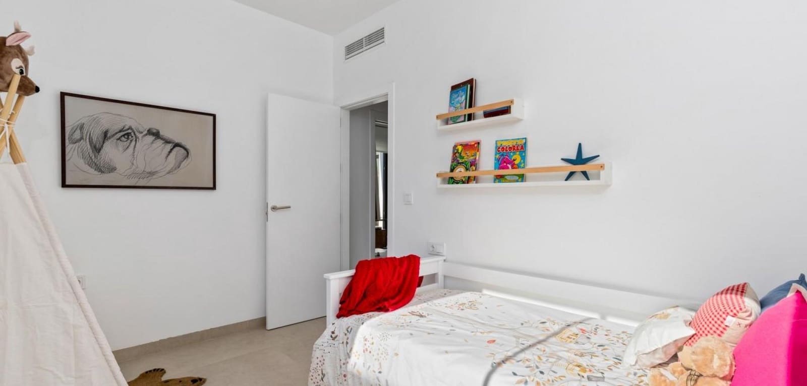 3 bedroom Villa for sale in Mar de Cristal with pool - € 549,000 (Ref: 9619570)