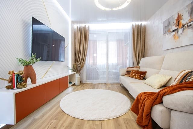 2 chambre Appartement à vendre à Centro, Torrevieja avec piscine - 198 800 € (Ref: 9619571)