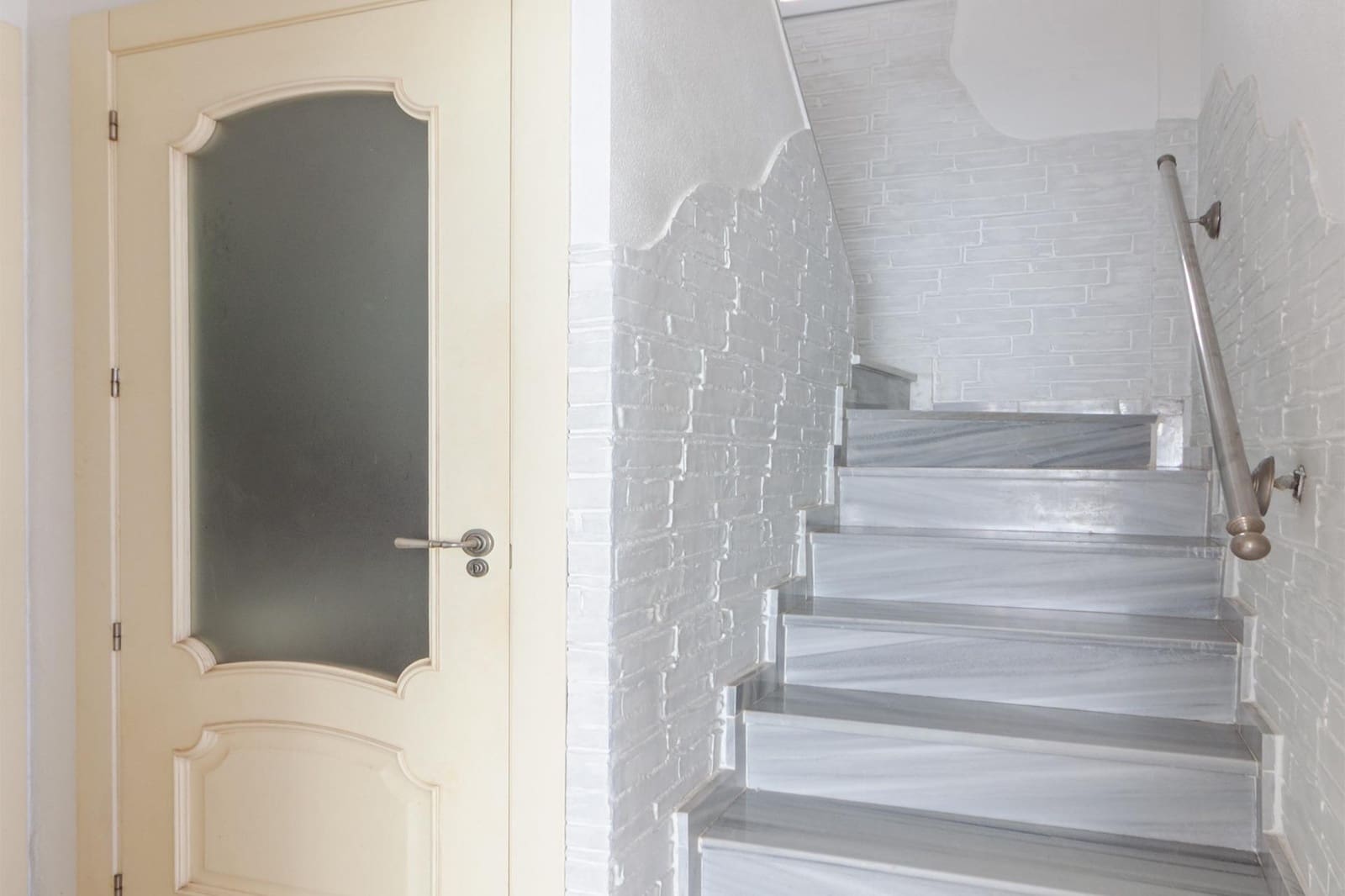 4 bedroom Villa for sale in La Florida with pool - € 339,990 (Ref: 9621851)