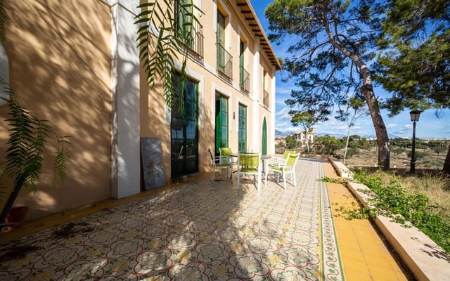 7 makuuhuone Huvila myytävänä paikassa Alicante kaupunki - 1 175 000 € (Ref: 9621854)
