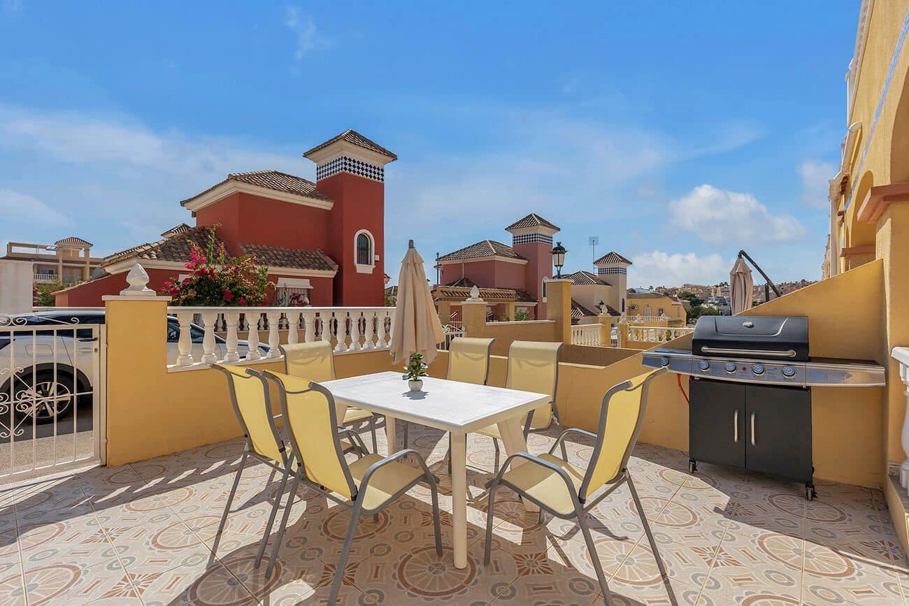 2 bedroom Penthouse for sale in Orihuela Costa - € 170,000 (Ref: 9621857)