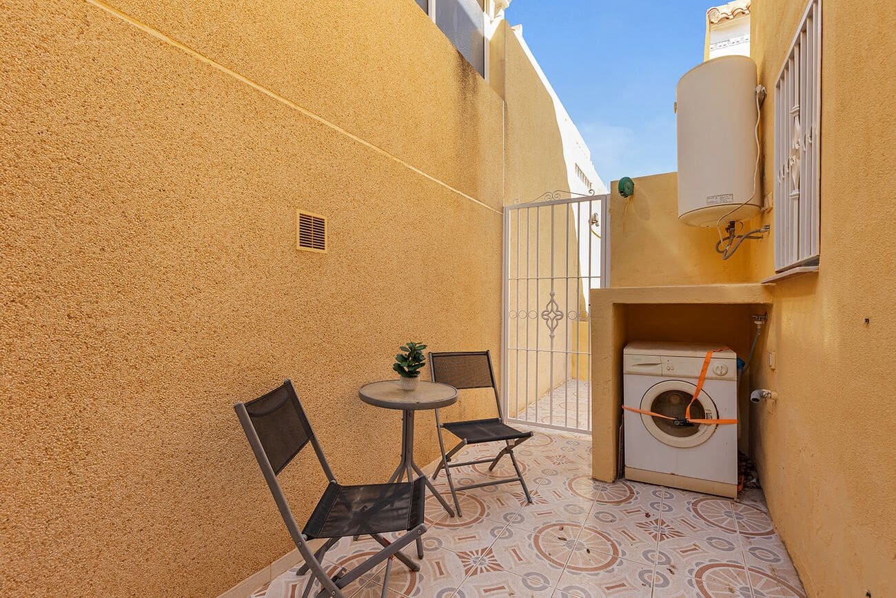 2 bedroom Penthouse for sale in Orihuela Costa - € 170,000 (Ref: 9621857)