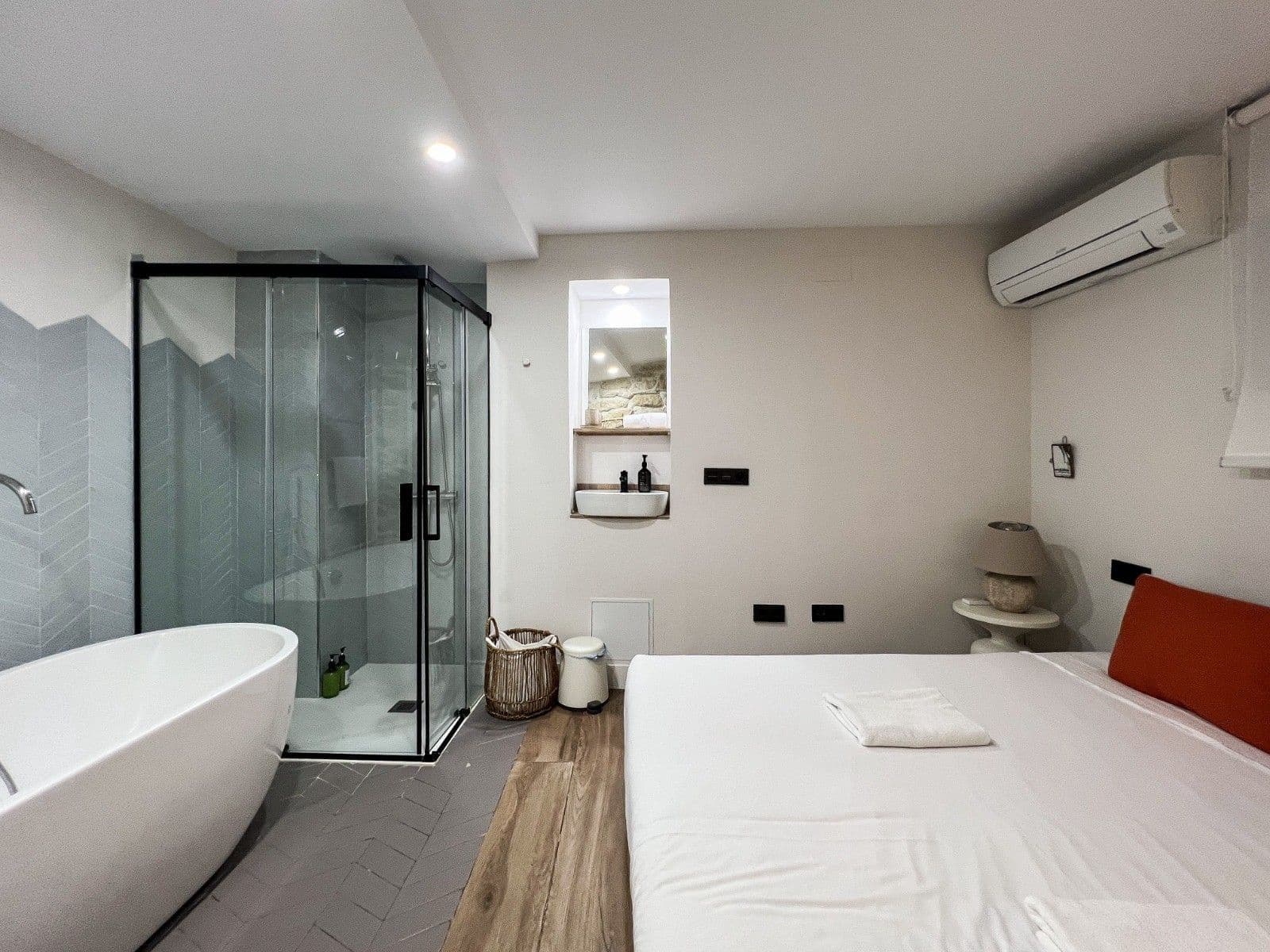 2 bedroom Apartment for sale in Seville city - € 550,000 (Ref: 9621862)