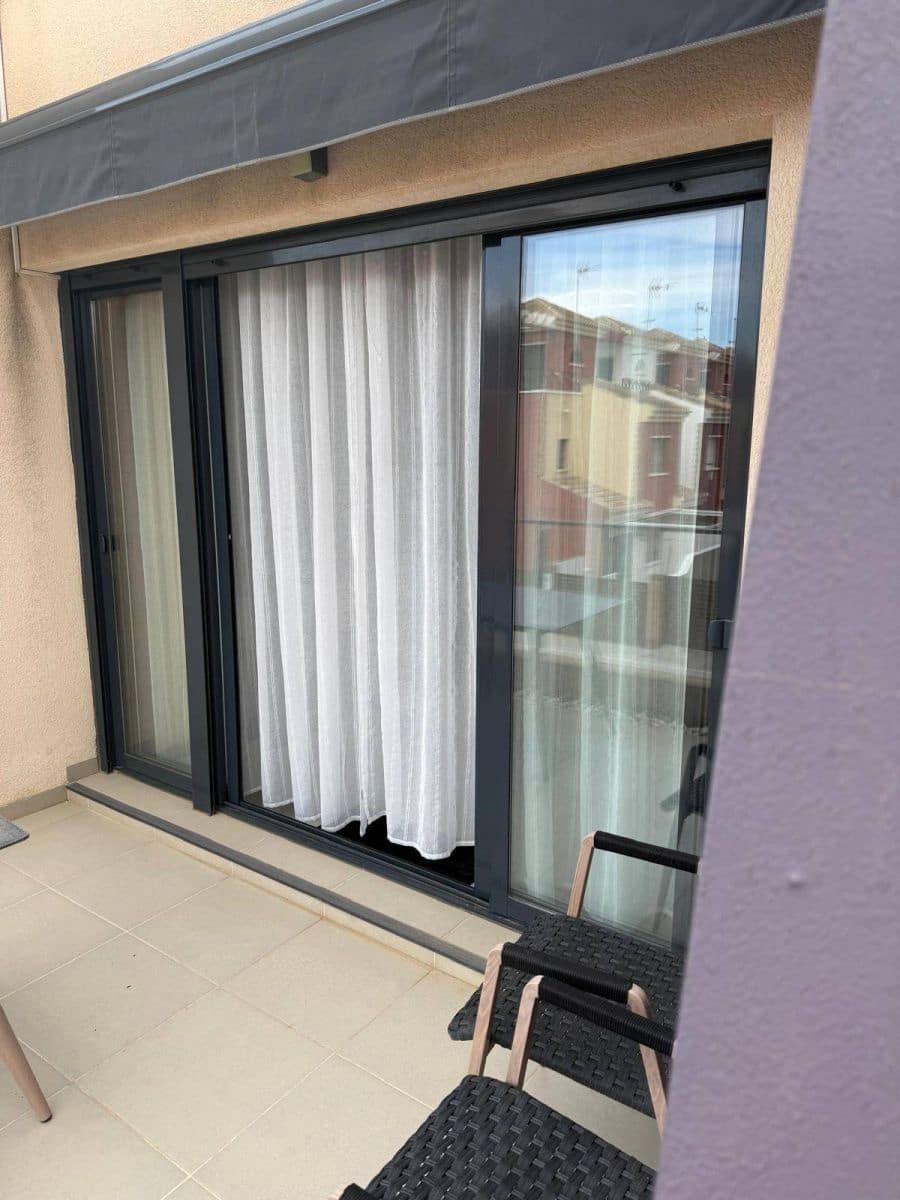 2 bedroom Apartment for sale in Torre de la Horadada with pool - € 330,000 (Ref: 9622435)