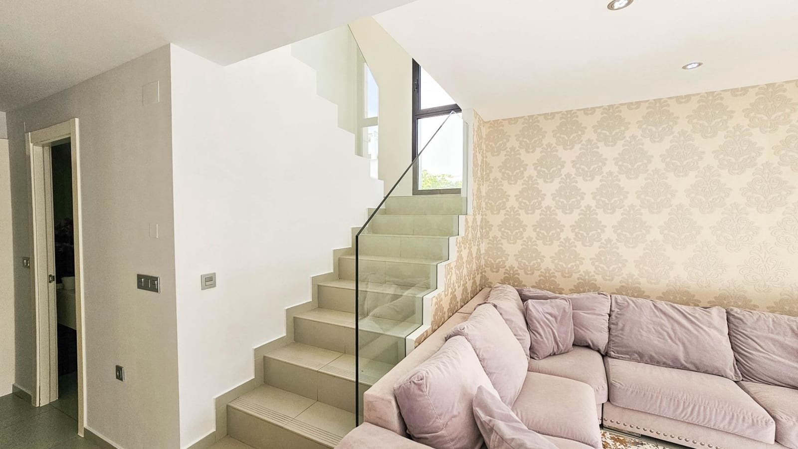 3 slaapkamer Villa te koop in Ciudad Quesada met zwembad - € 458.900 (Ref: 9622437)