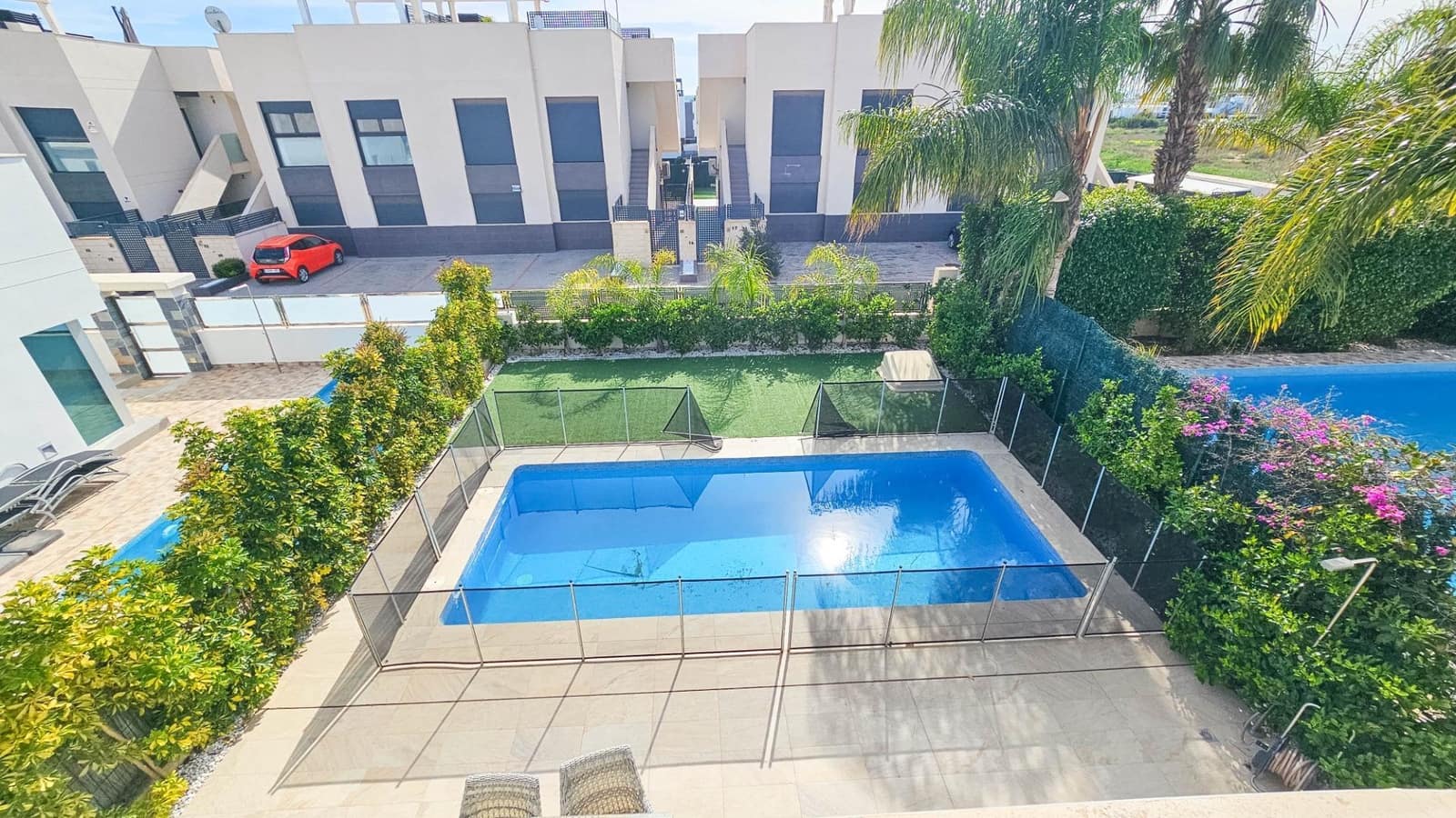 3 slaapkamer Villa te koop in Ciudad Quesada met zwembad - € 458.900 (Ref: 9622437)