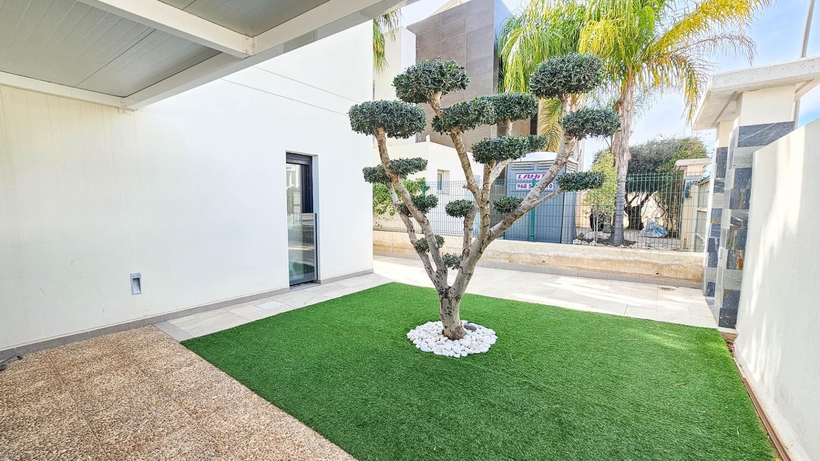 3 slaapkamer Villa te koop in Ciudad Quesada met zwembad - € 458.900 (Ref: 9622437)