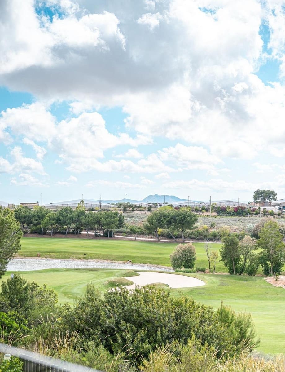 Apartamento de 2 habitaciones en Pinar de Campoverde en venta - 329.500 € (Ref: 9622442)