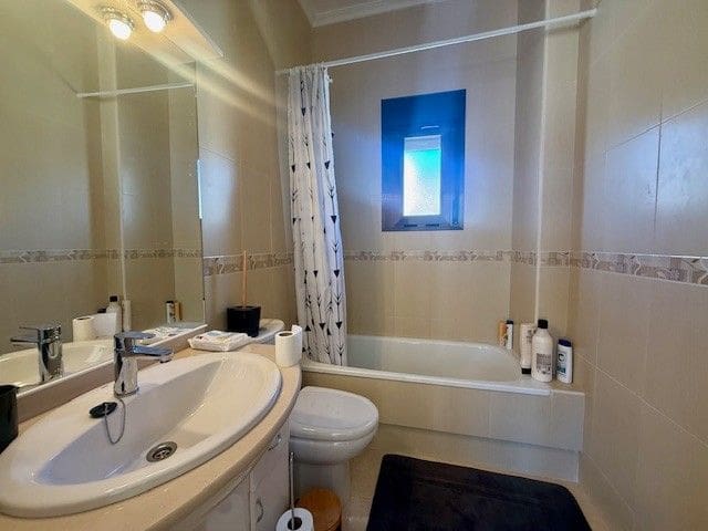 3 bedroom Villa for sale in San Miguel de Salinas with garage - € 230,000 (Ref: 9622873)